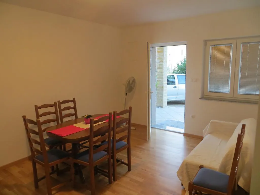 Apartmani Depikolozvane Krk Town Croatia