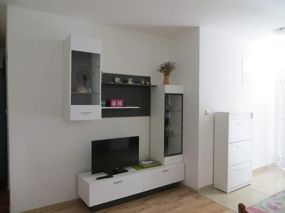 Apartmani Depikolozvane Krk Town Apartment