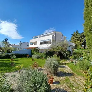  Apartament House Anita