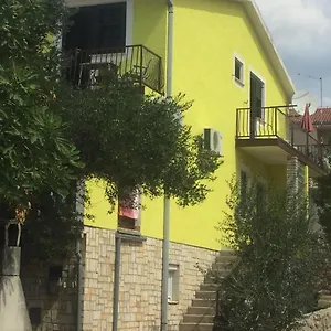 Katy's Place Krk Town